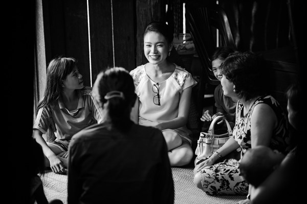 Người đẹp truyền thông’ Ngọc Vân tiếp nối dự án nhân ái ở Tây Nguyên