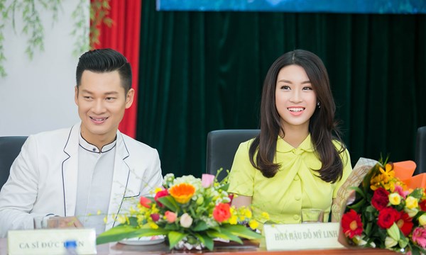 Hoa hậu Mỹ Linh cùng Đức Tuấn quay clip quảng bá du lịch Lý Sơn