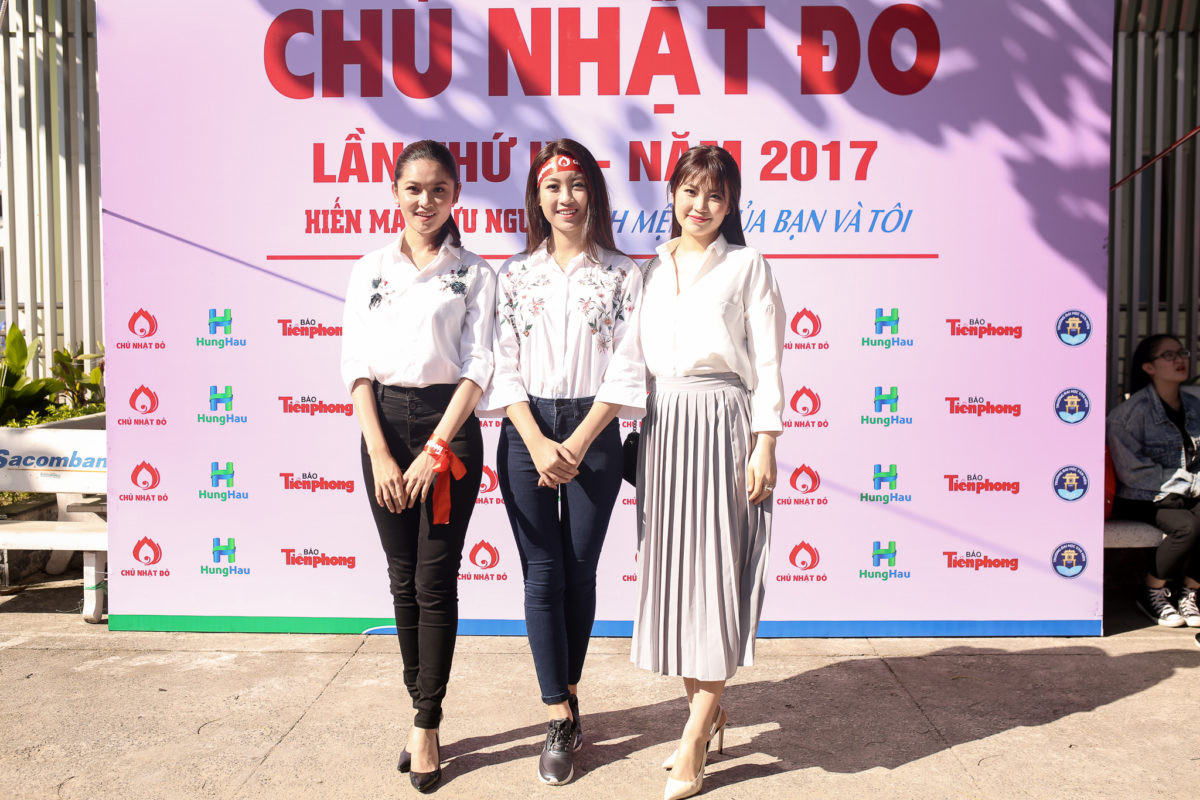 Hoa hậu Mỹ Linh, Á hậu Thanh Tú rạng ngời trong ngày hội hiến máu