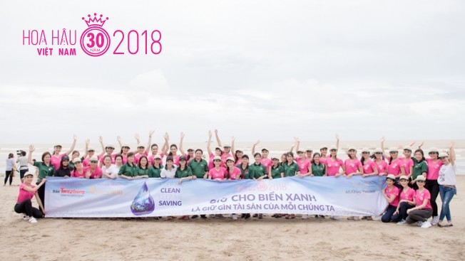 Mường Thanh cùng thí sinh Hoa hậu Việt Nam 2018 chung tay làm sạch bãi biển Cửa Lò