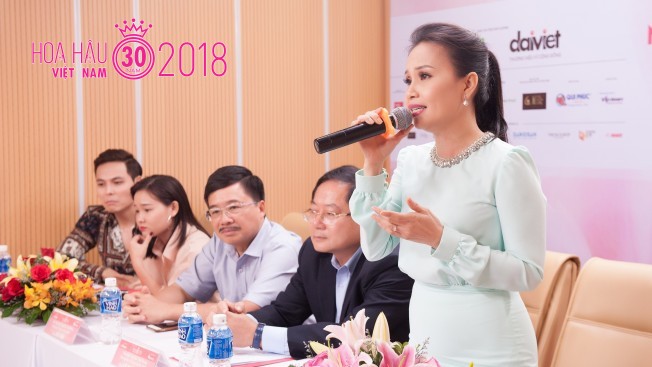 Cẩm Ly cùng chồng bất ngờ xuất hiện tại vòng sơ khảo tài năng của thí sinh Hoa hậu Việt Nam 2018
