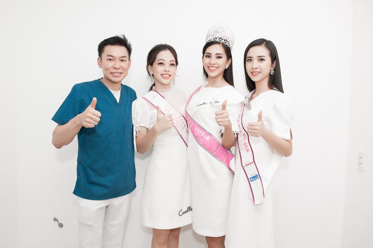 Top 3 Hoa Hậu Việt Nam 2018 giao lưu cùng Nha khoa Westcoast