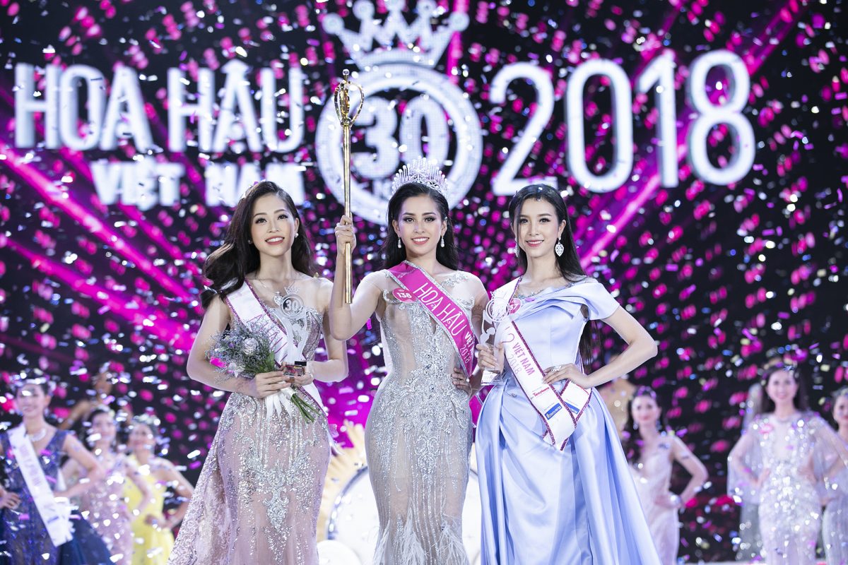 Nhìn lại những sân khấu hoành tráng của Hoa hậu Việt Nam 2018