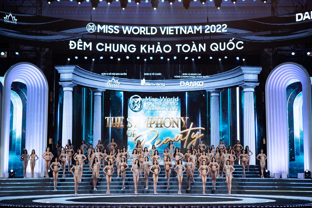 Chung khảo Miss World Việt Nam: Nóng bỏng phần thi bikini